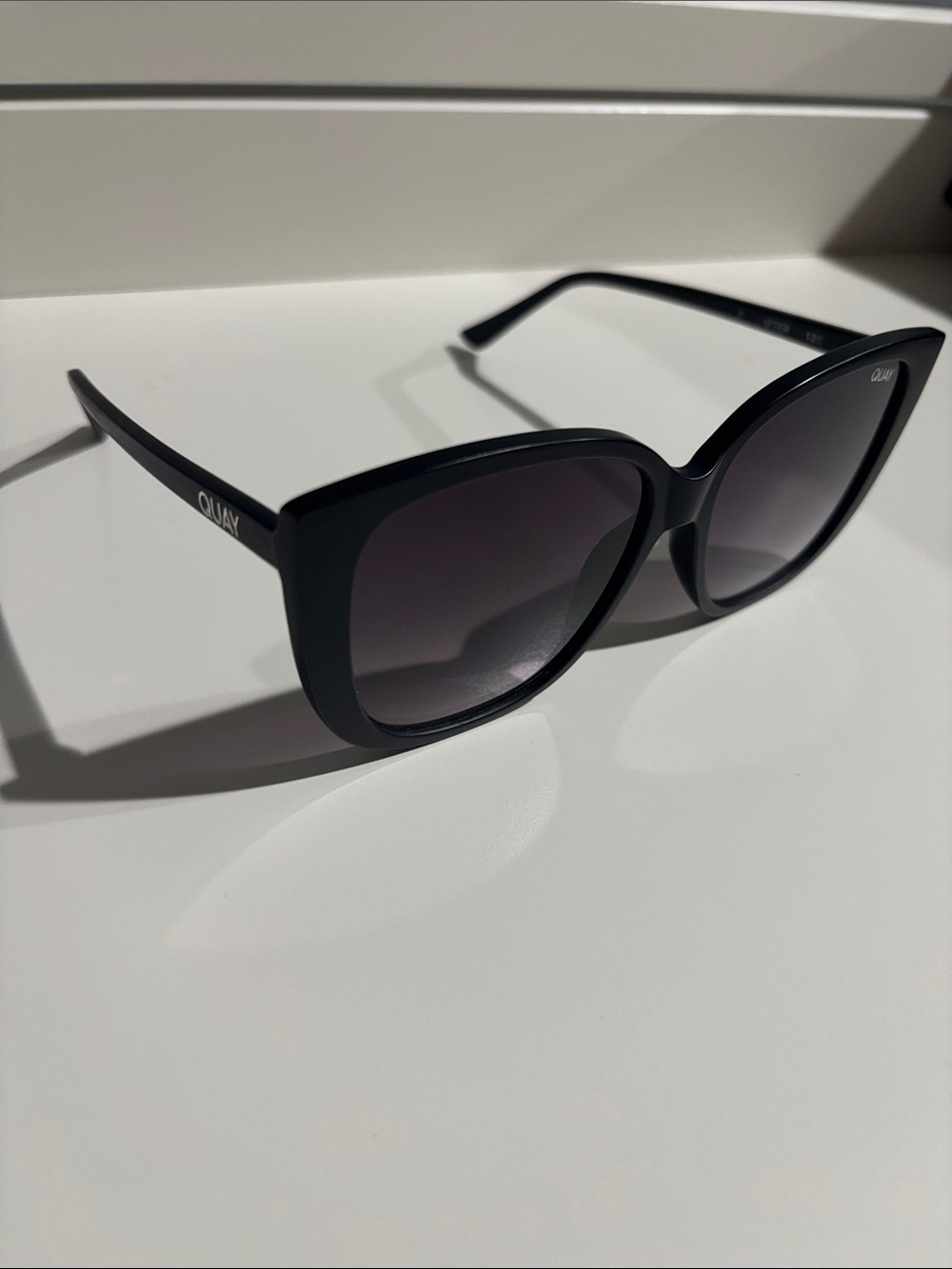 Quay Australia Black Cat-Eye Sunglasses with Gradient Lenses - Picture 2 of 6